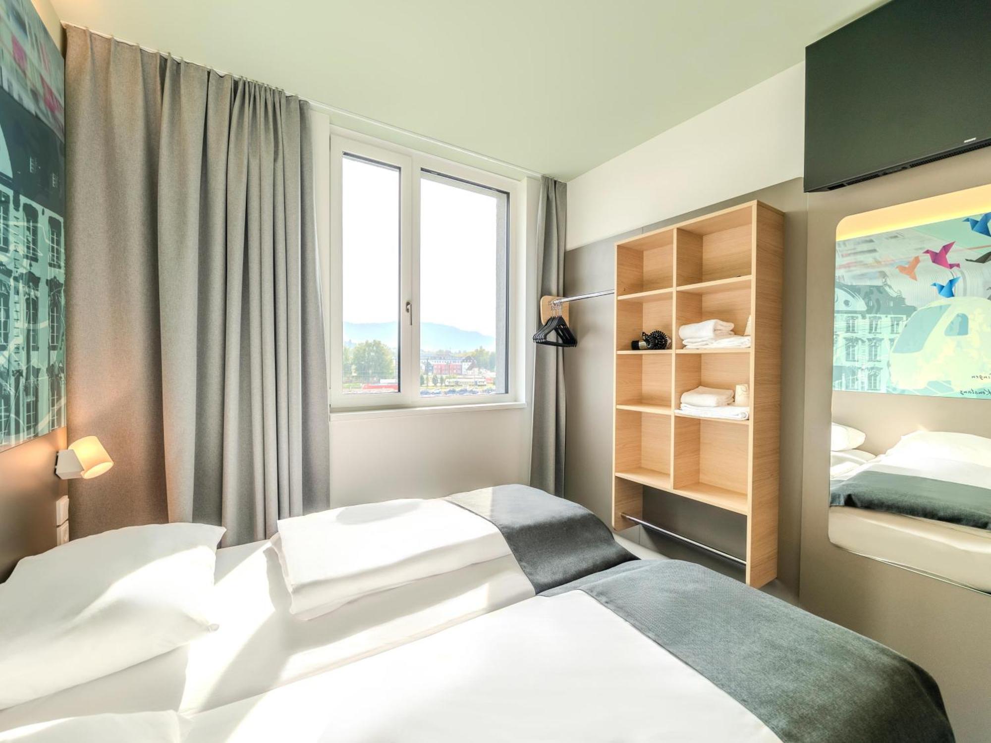B&B Hotel Offenburg-Hbf Exterior photo